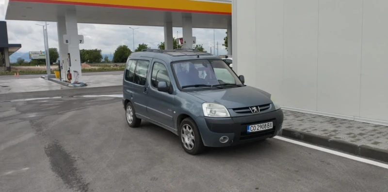 Peugeot Partner, снимка 3 - Автомобили и джипове - 52293892
