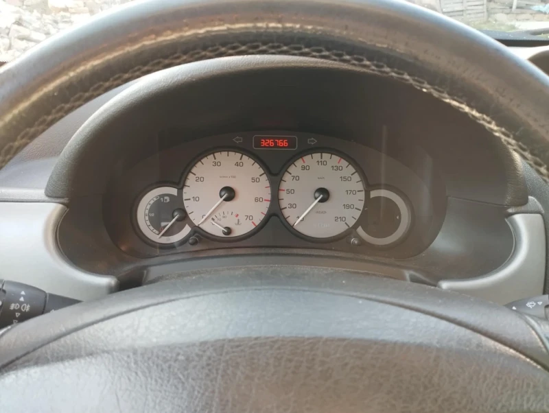 Peugeot Partner, снимка 6 - Автомобили и джипове - 52293892