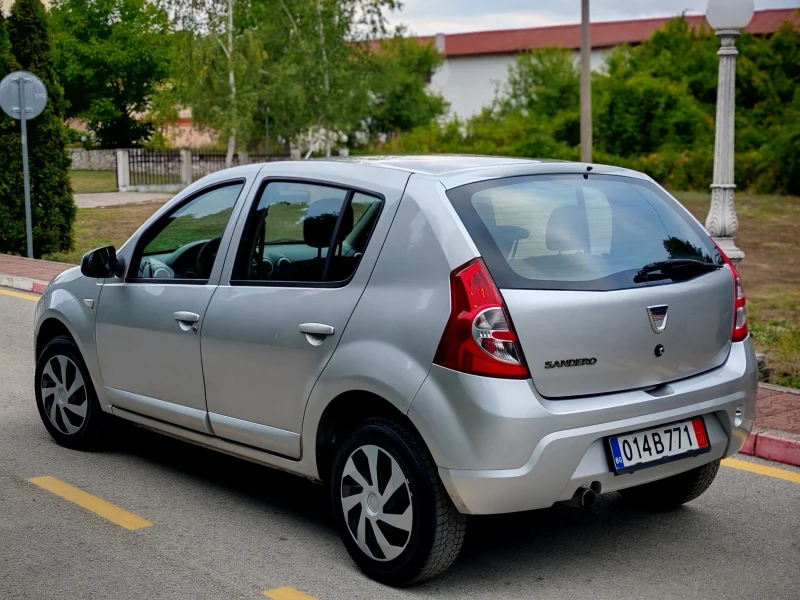 Dacia Sandero 1.2I 16V(75)* FACELIFT* EURO-5* НОВ ВНОС* , снимка 4 - Автомобили и джипове - 51422823