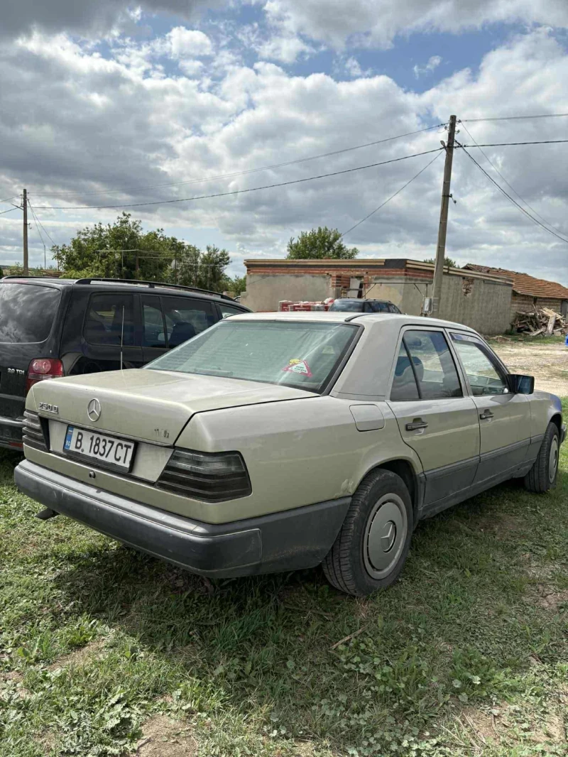 Mercedes-Benz 124 250D, снимка 10 - Автомобили и джипове - 51787210
