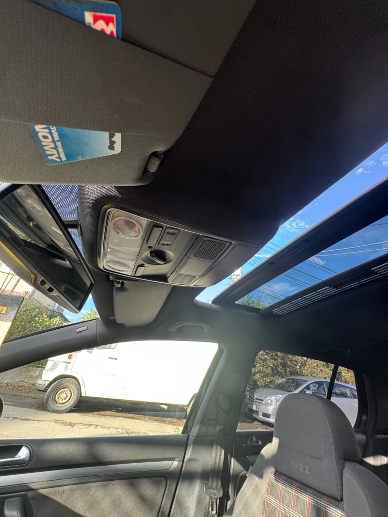 VW Golf GTI, снимка 13 - Автомобили и джипове - 52848356
