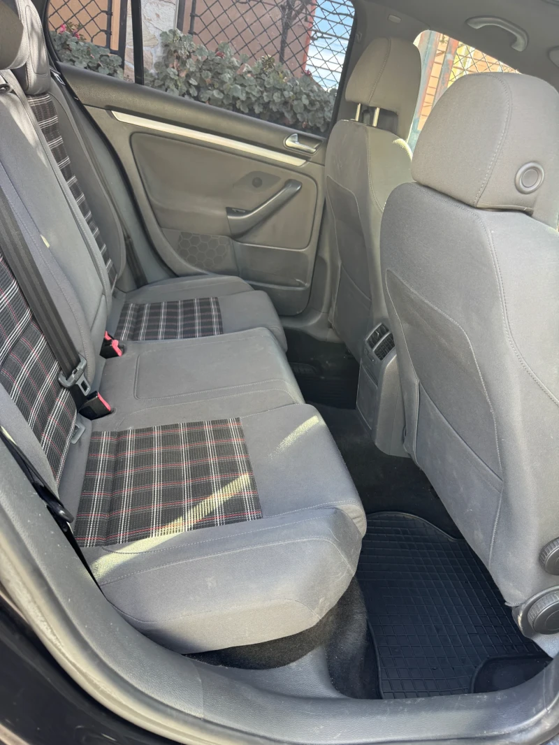 VW Golf GTI, снимка 10 - Автомобили и джипове - 52848356