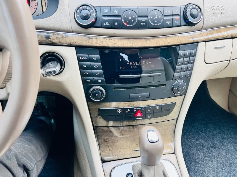 Mercedes-Benz E 280 3000 , снимка 16 - Автомобили и джипове - 52308213