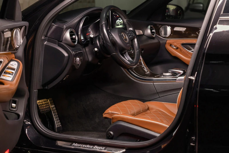 Mercedes-Benz C 450 AMG DISTRONIC * 4MATIC * Designo * Burmester, снимка 7 - Автомобили и джипове - 52624784