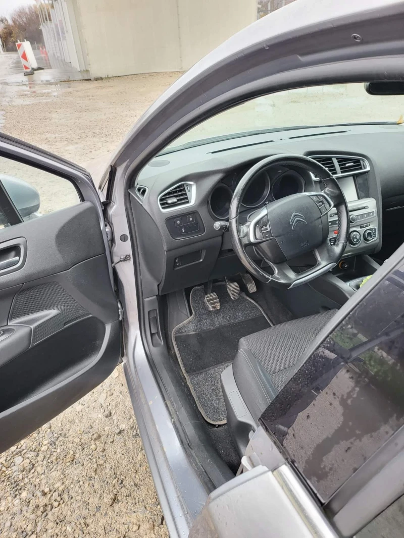 Citroen C4, снимка 9 - Автомобили и джипове - 52693492