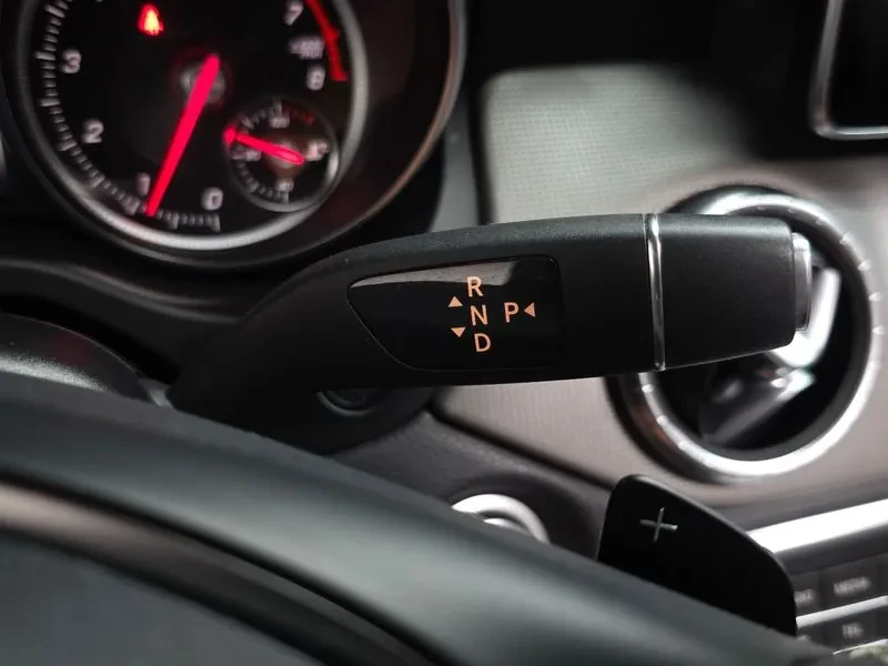 Mercedes-Benz CLA 250 4Matic, снимка 8 - Автомобили и джипове - 55830081