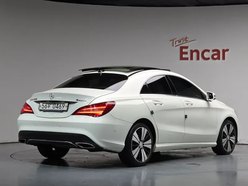 Mercedes-Benz CLA 250 4Matic