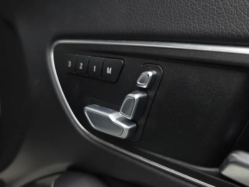 Mercedes-Benz CLA 250 4Matic, снимка 17 - Автомобили и джипове - 55830081