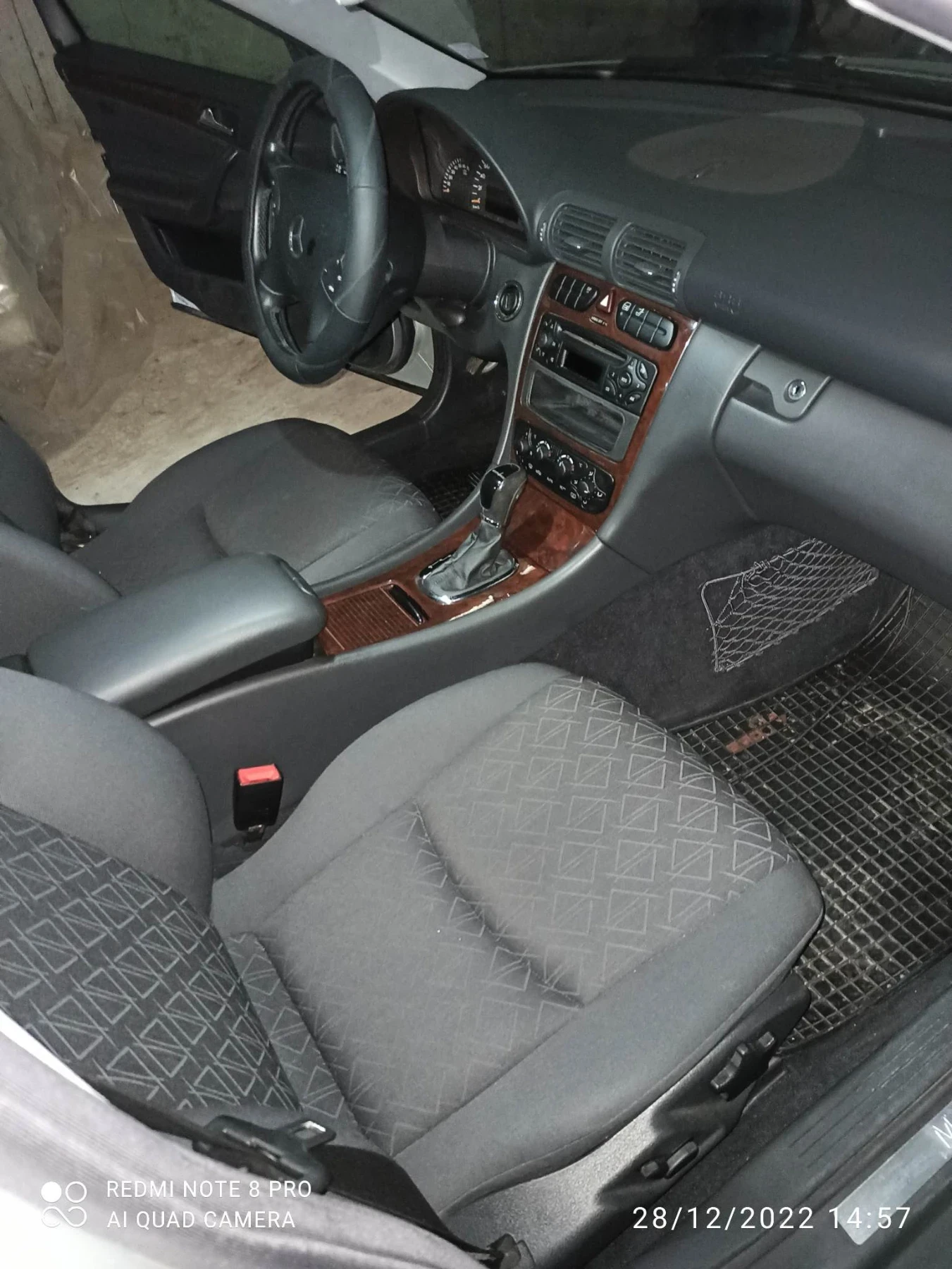 Mercedes-Benz C 180  - изображение 6