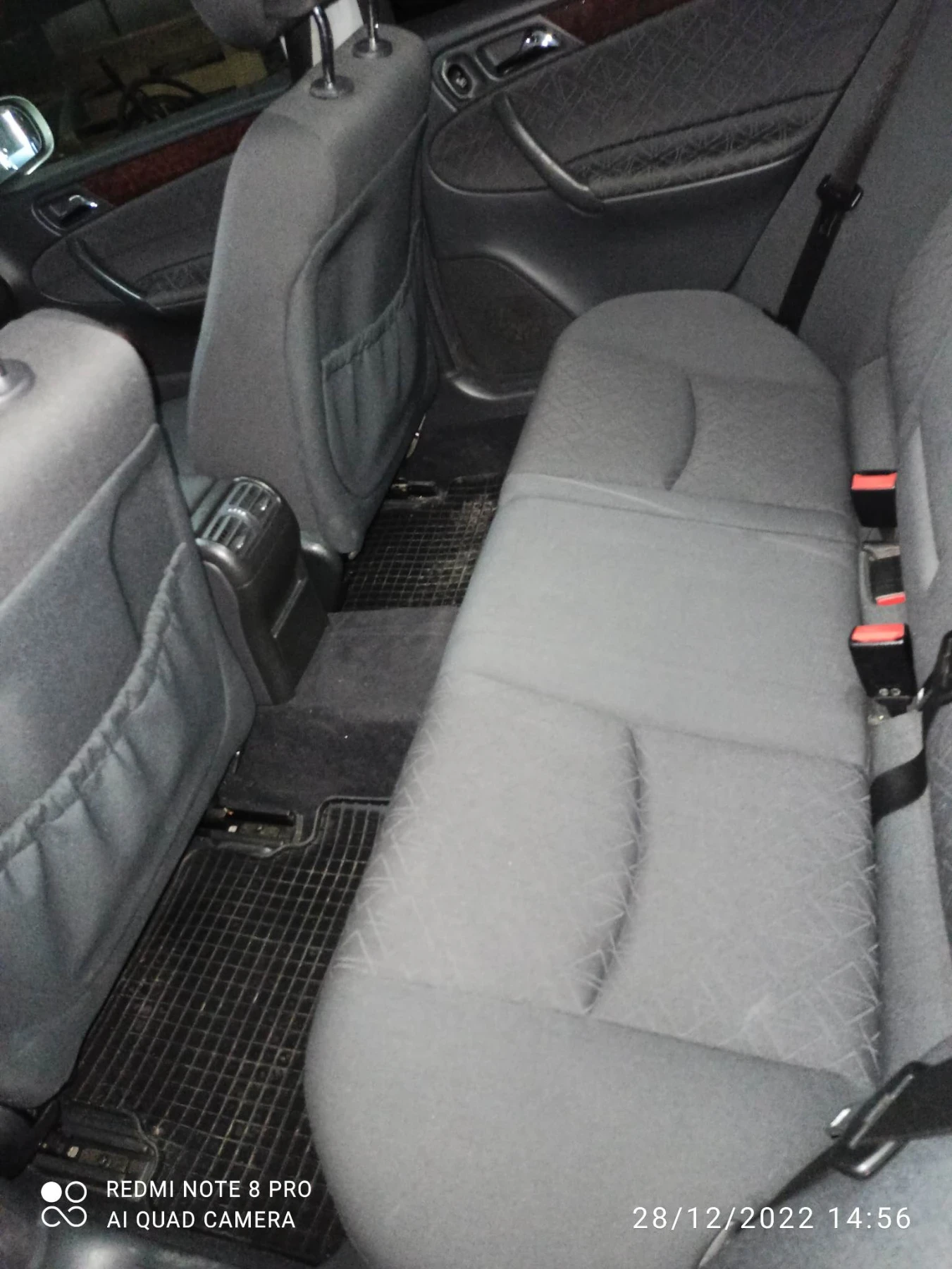 Mercedes-Benz C 180  - изображение 9