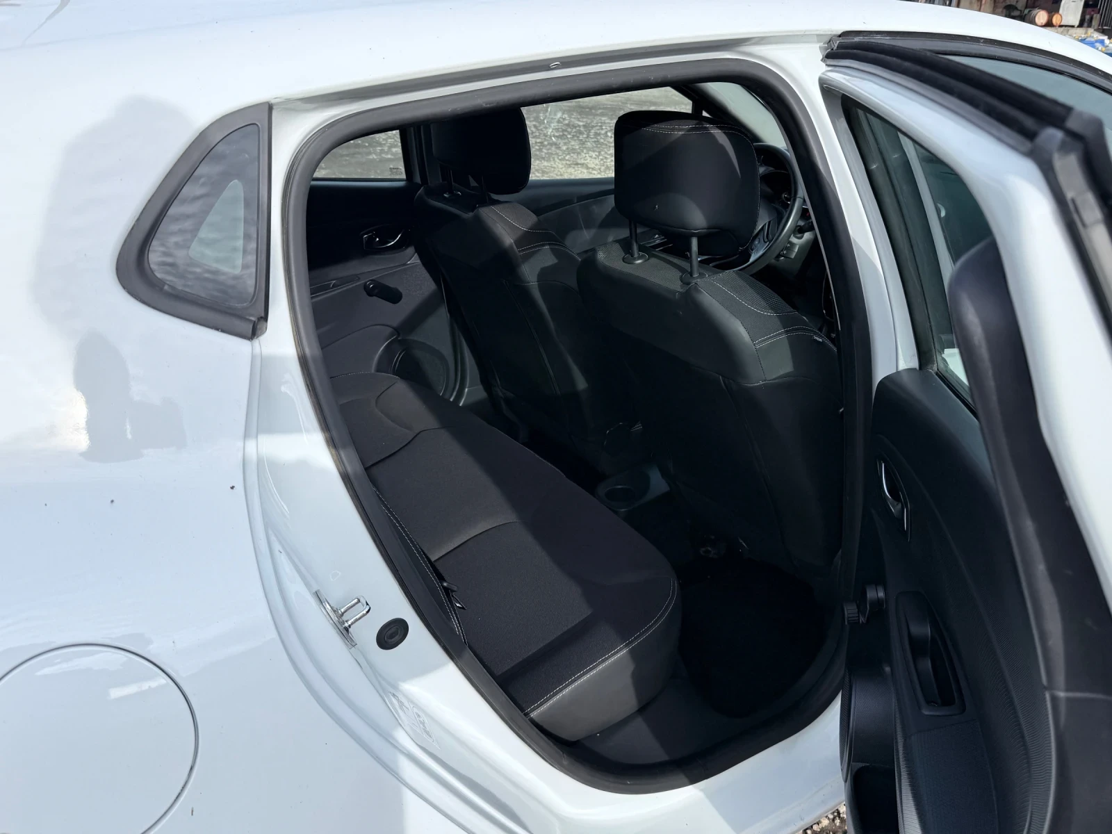 Renault Clio 1.2 ����� | Mobile.bg � ����������� 12