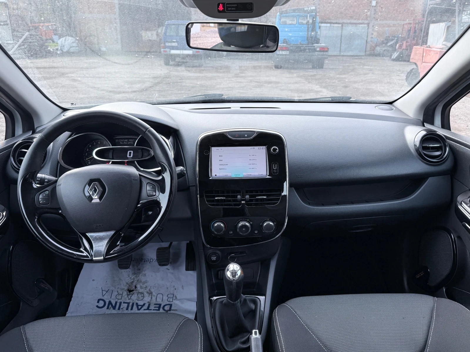 Renault Clio 1.2 безин - изображение 10