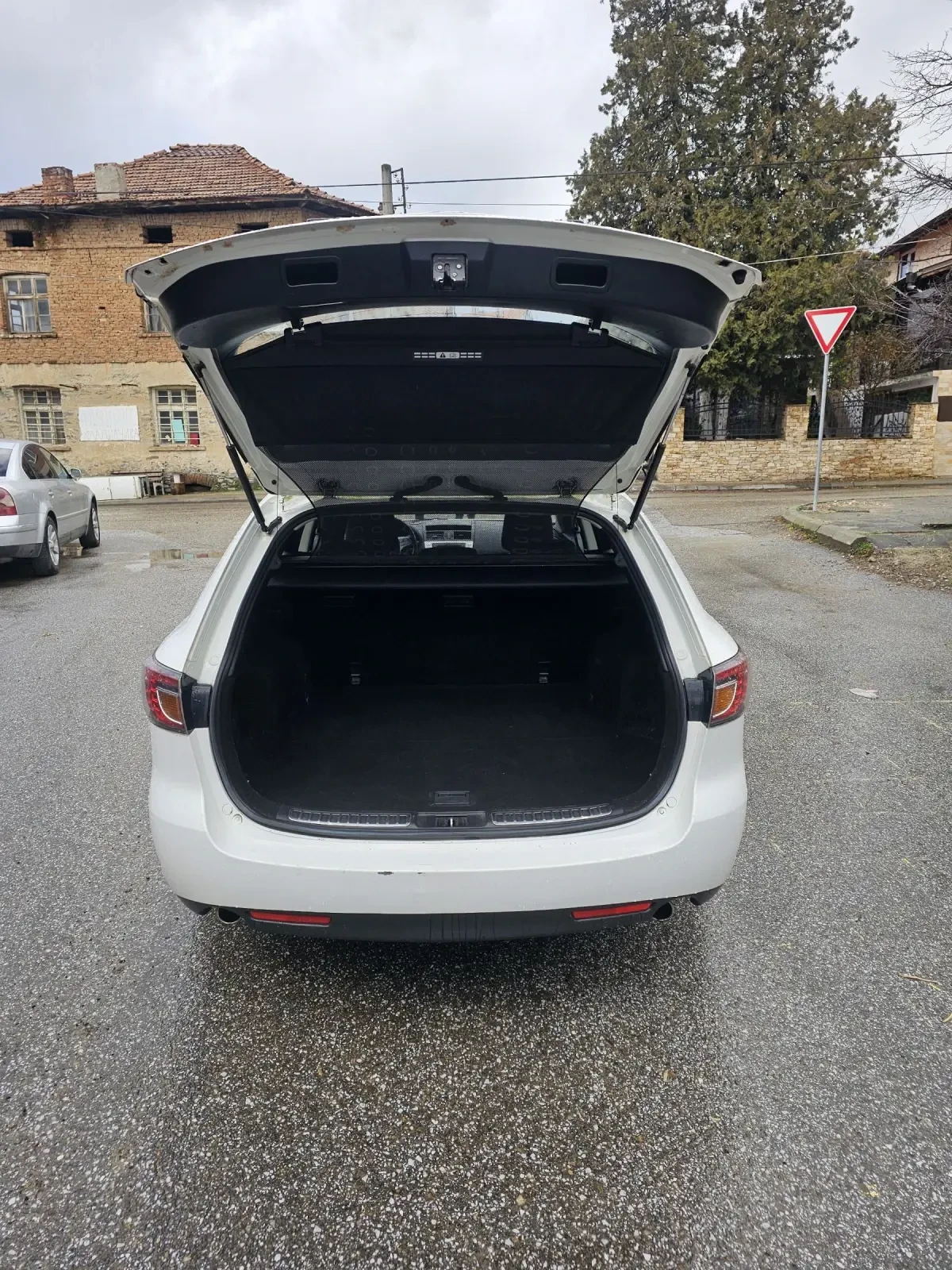 Mazda 6 | Mobile.bg � ����������� 6