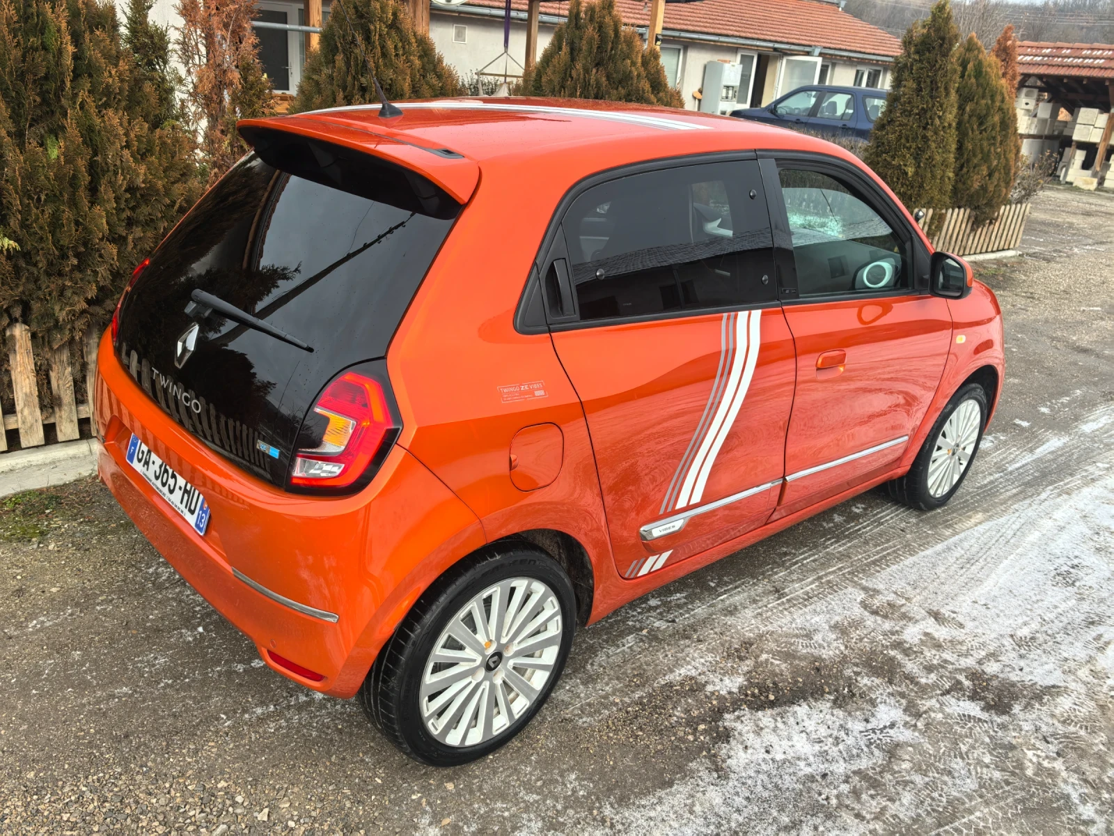 Renault Twingo  VIBES ZE ПЕРФЕКТЕН  - изображение 10