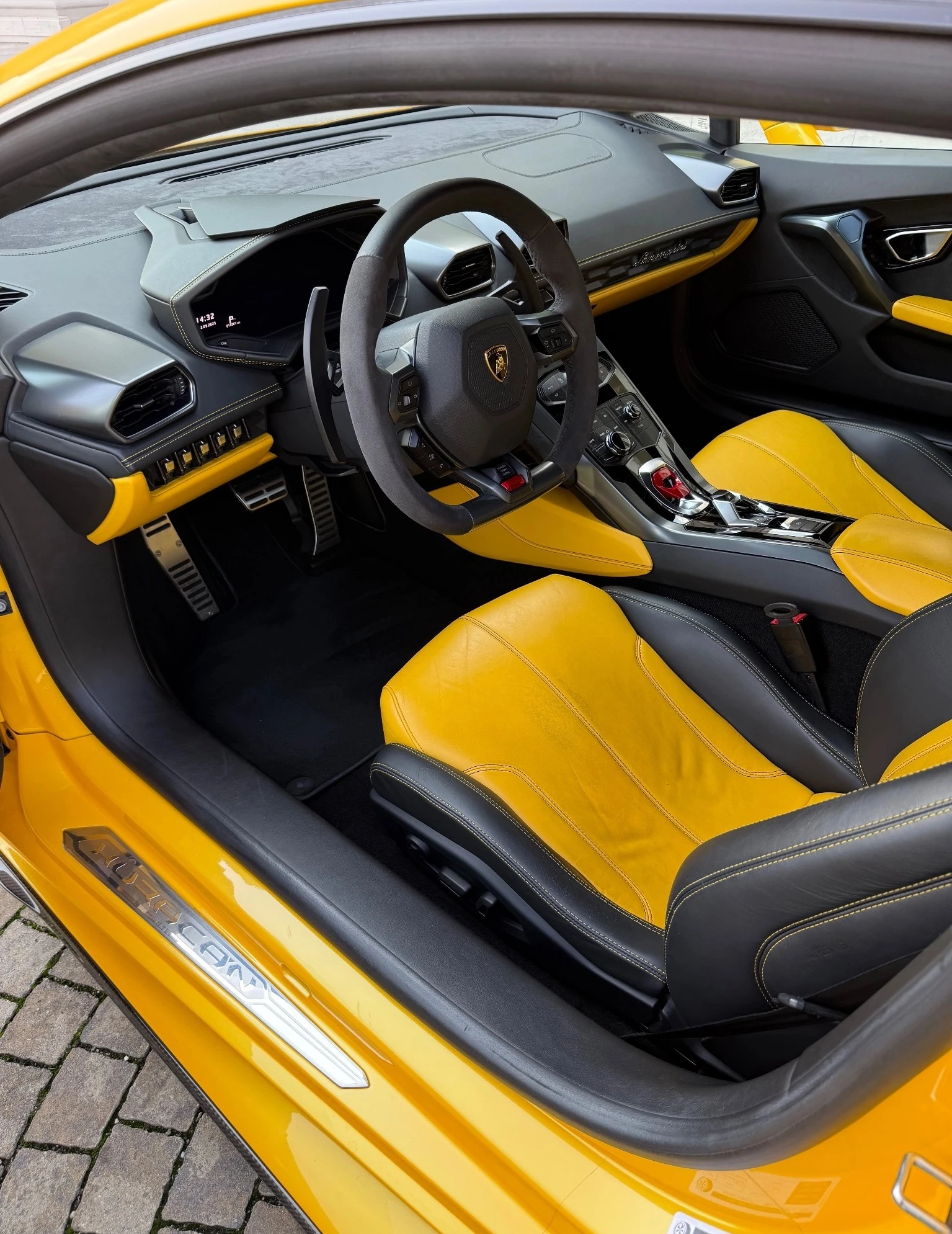 Lamborghini Huracan LP 610-4 5.2 V10, снимка 4 - Автомобили и джипове - 53721014
