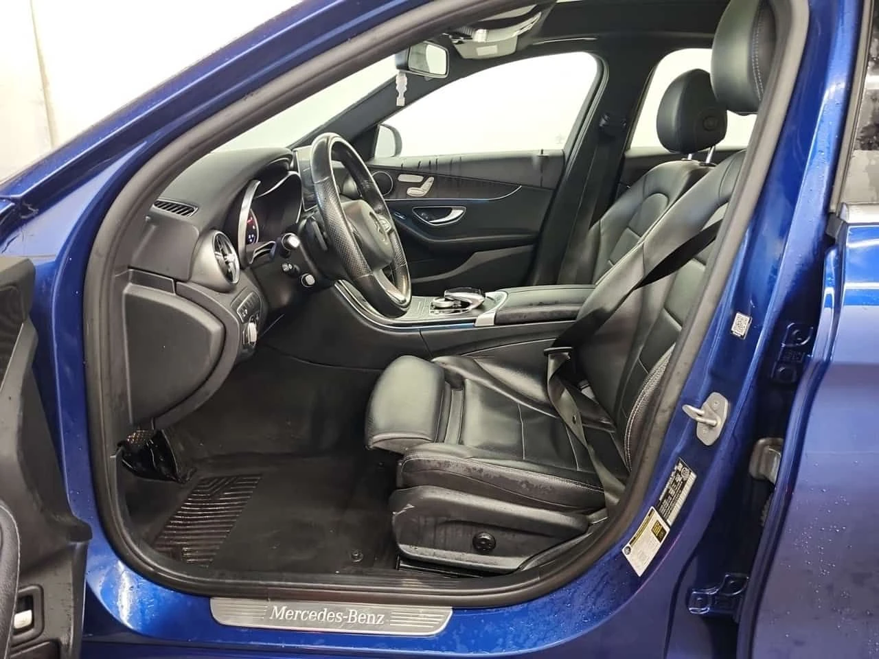 Mercedes-Benz C 300 * CARFAX * ЦЕНА ДО БГ - изображение 7