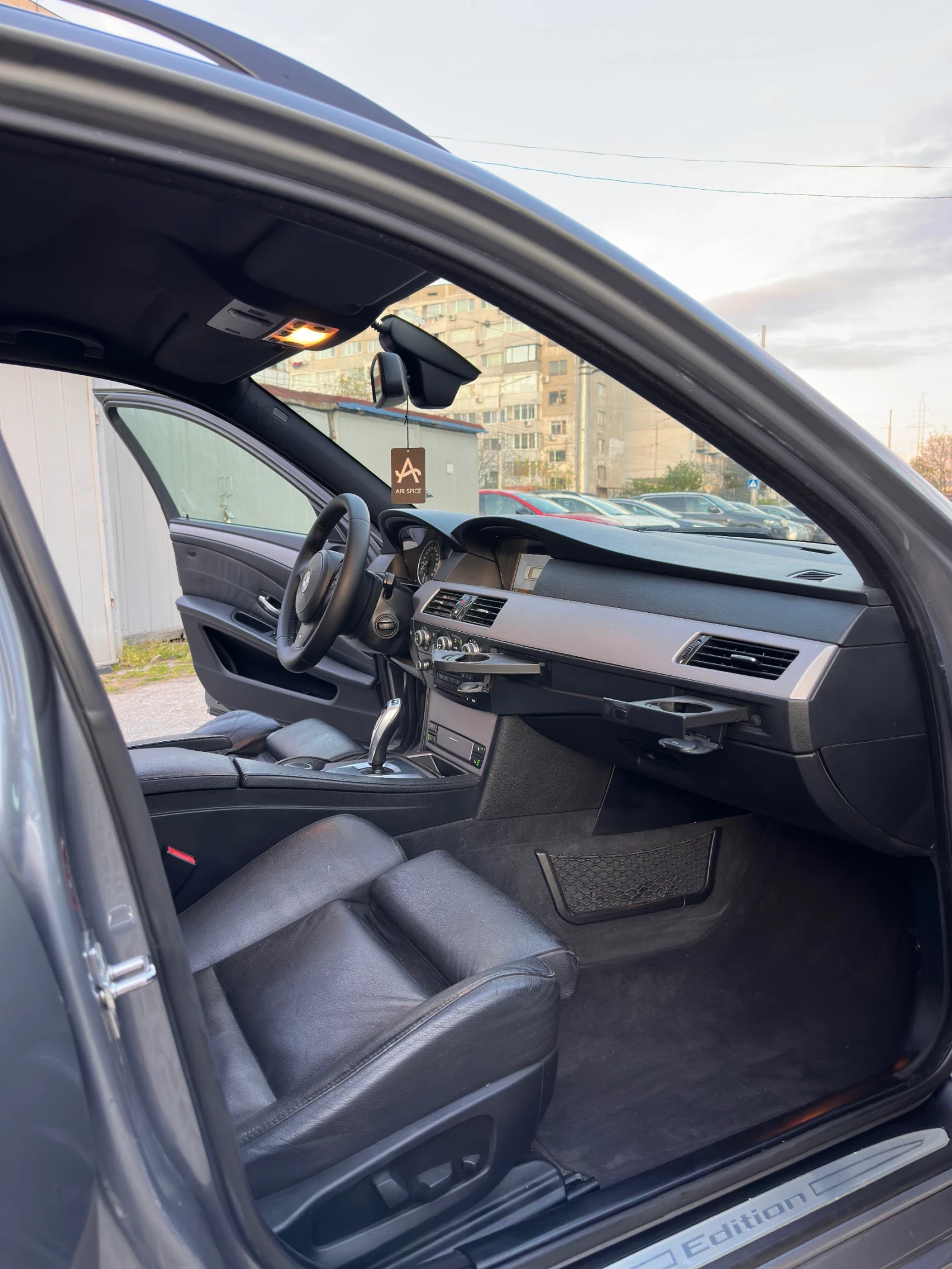 BMW 530 XD EDITION night vision, снимка 8 - Автомобили и джипове - 54336108