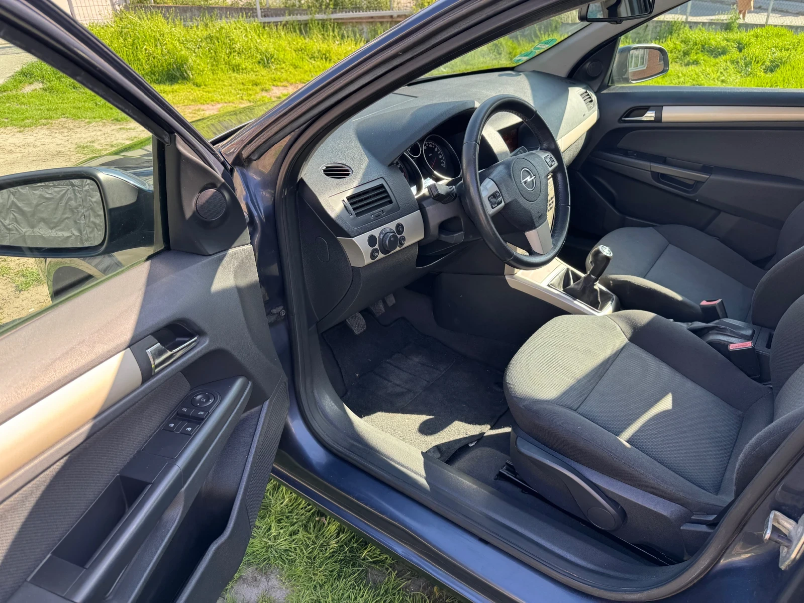 Opel Astra 1.6 16v 105ps, снимка 8 - Автомобили и джипове - 54428766