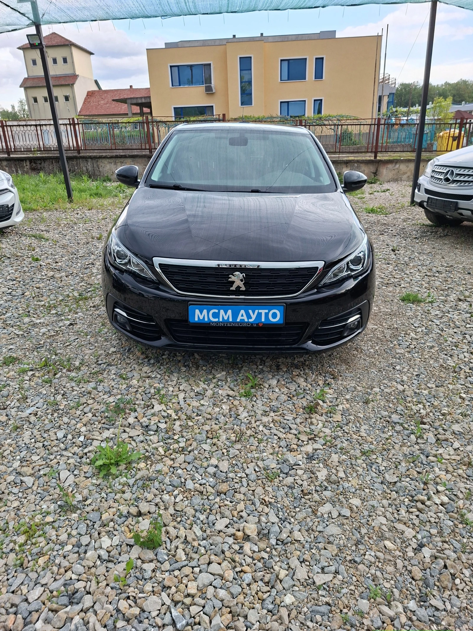 Peugeot 308 1.5 HDI 130кс, снимка 2 - Автомобили и джипове - 54510321