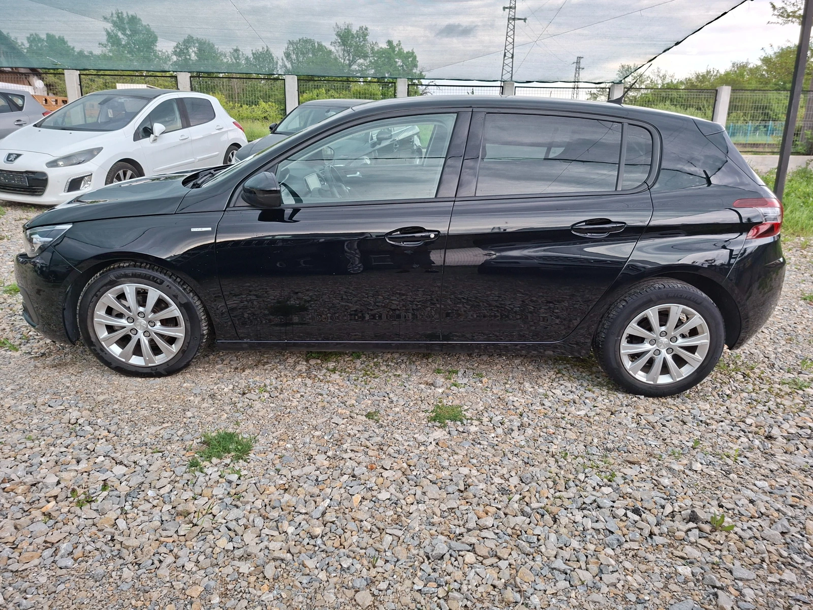 Peugeot 308 1.5 HDI 130кс, снимка 4 - Автомобили и джипове - 54510321