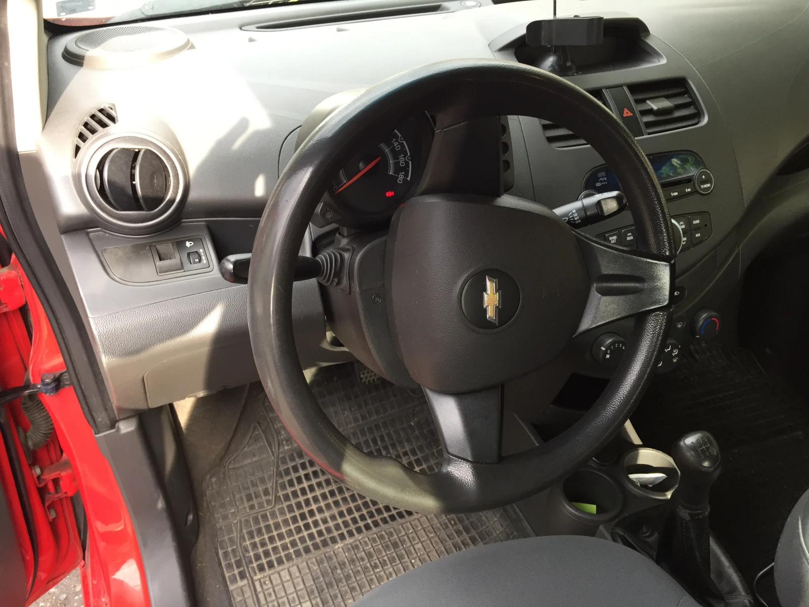 Chevrolet Spark 1.0i, 4 цилиндъра, снимка 7 - Автомобили и джипове - 54646110