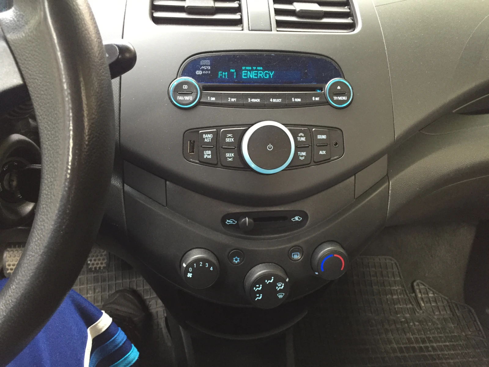 Chevrolet Spark 1.0i, 4 цилиндъра, снимка 10 - Автомобили и джипове - 54646110
