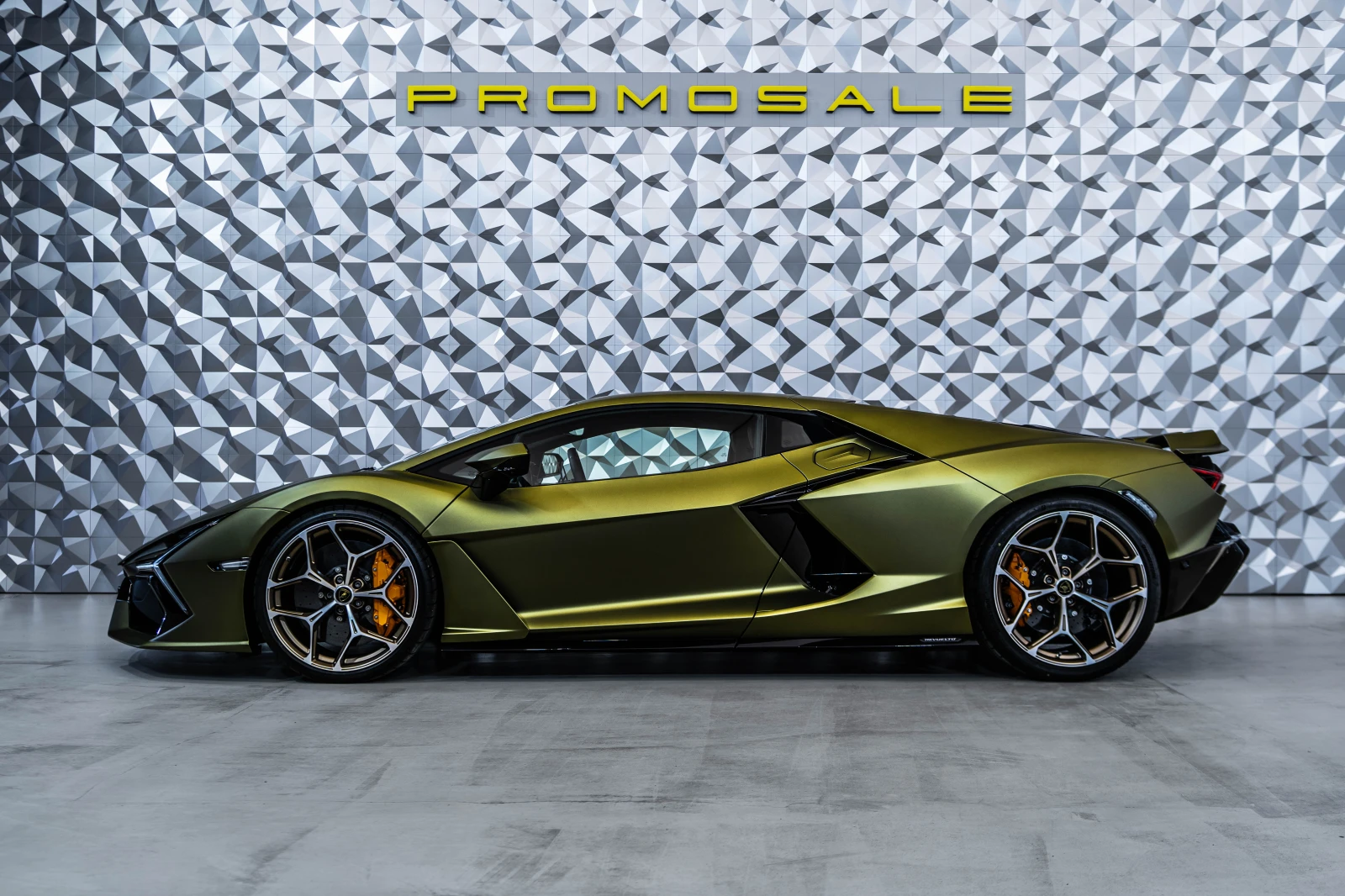 Lamborghini Revuelto Verde Gea* Carbon, снимка 3 - Автомобили и джипове - 54678571