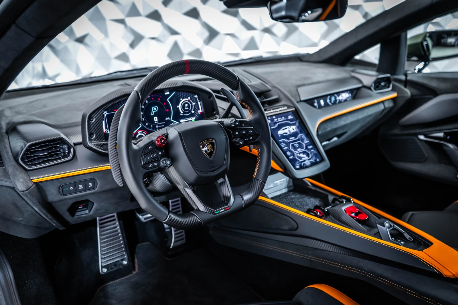 Lamborghini Revuelto Verde Gea* Carbon, снимка 8 - Автомобили и джипове - 54678571