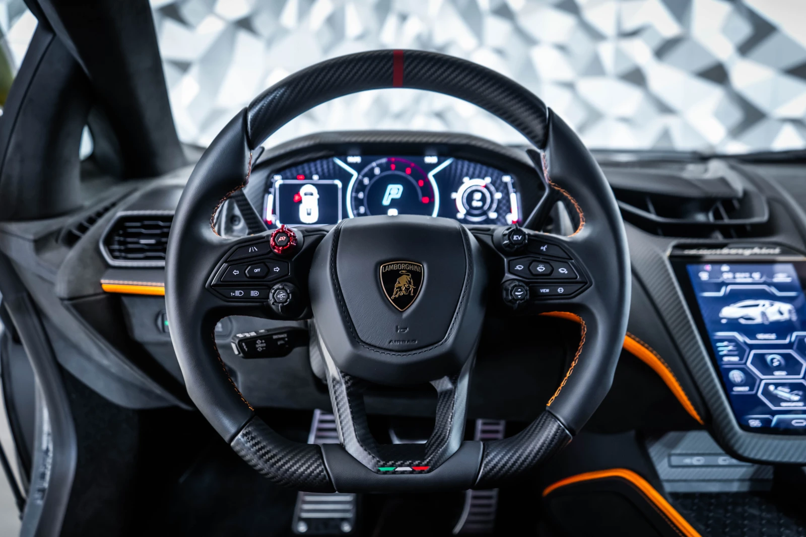 Lamborghini Revuelto Verde Gea* Carbon, снимка 12 - Автомобили и джипове - 54678571