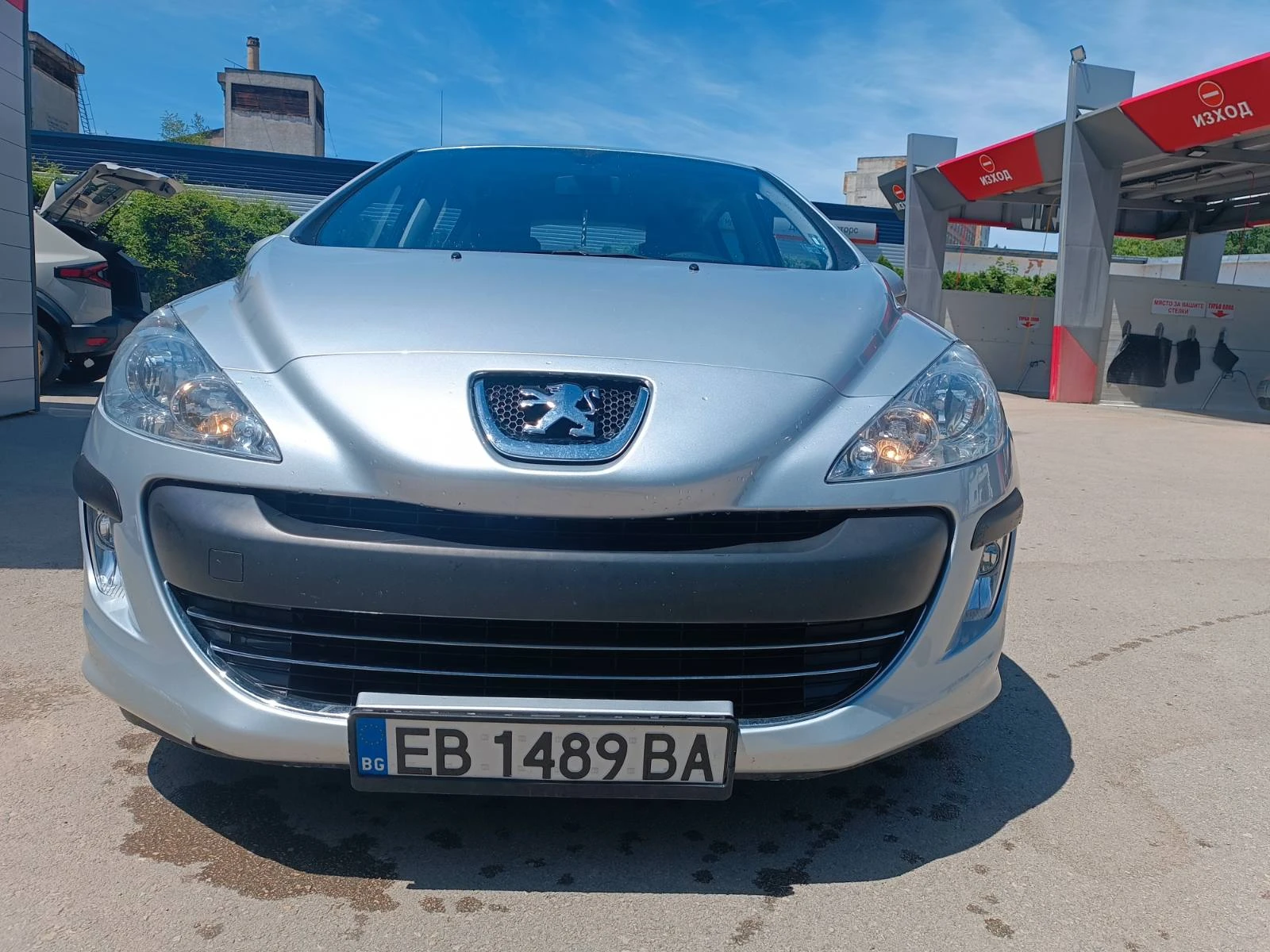 Peugeot 308 1.6 E, снимка 2 - Автомобили и джипове - 54742821