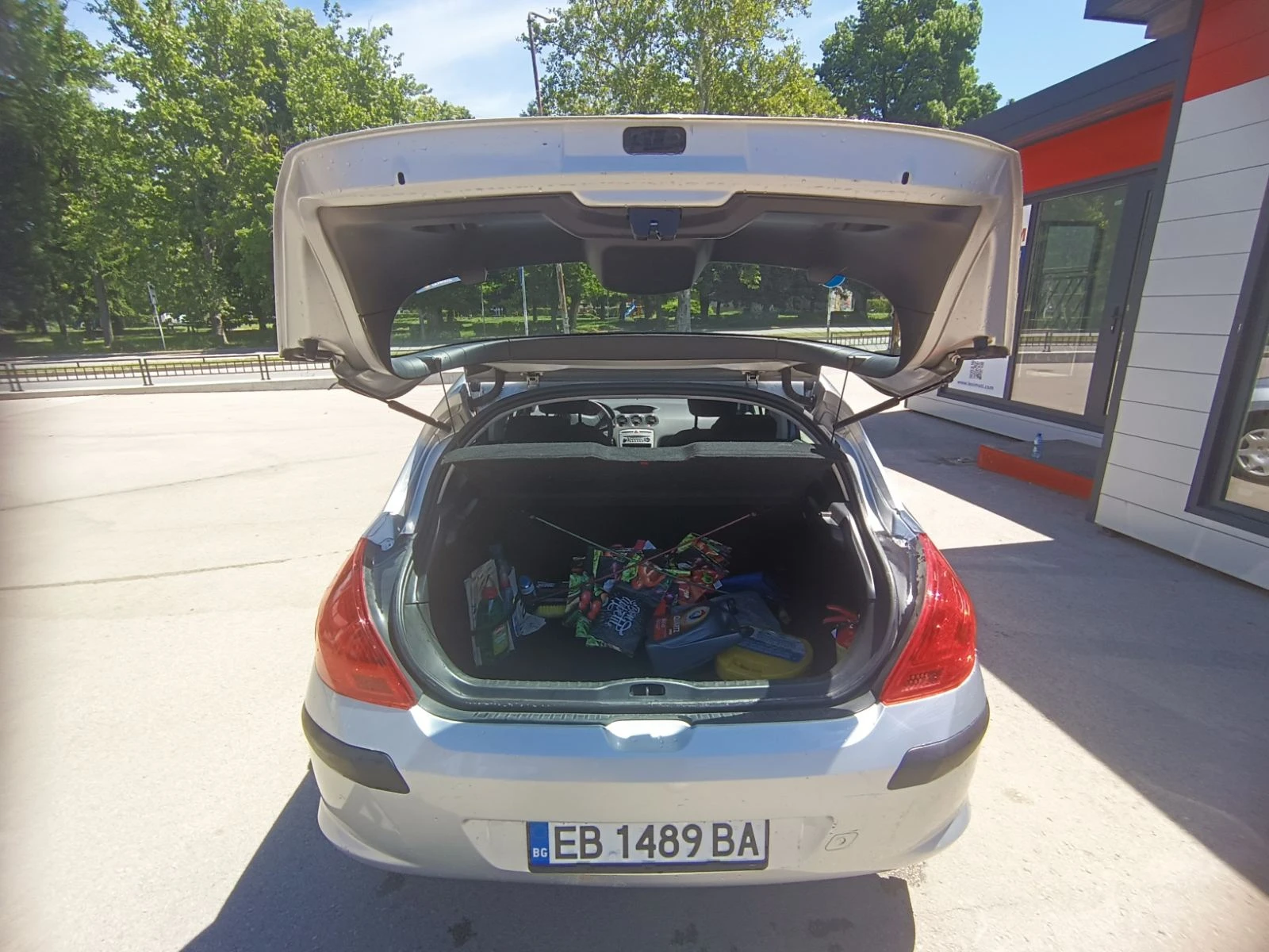Peugeot 308 1.6 E, снимка 7 - Автомобили и джипове - 54742821