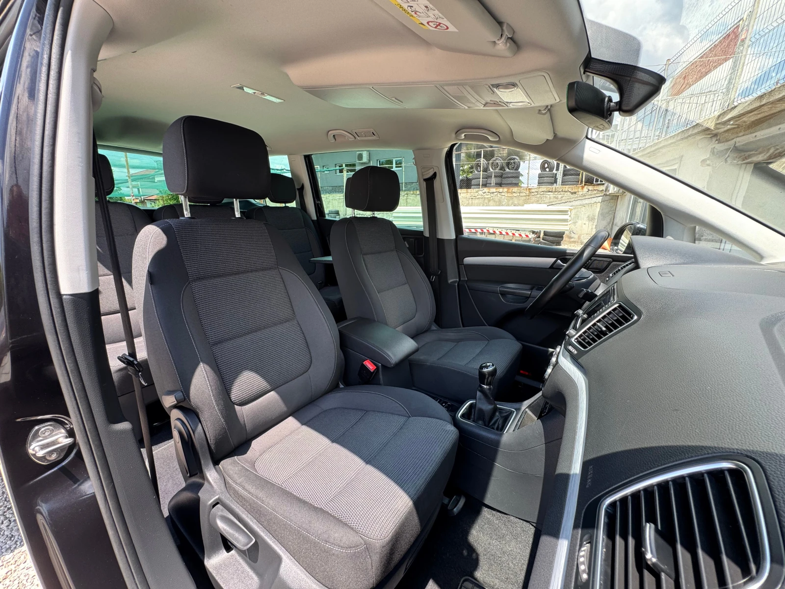 VW Sharan 2.0TDI-150кс, снимка 11 - Автомобили и джипове - 55047724