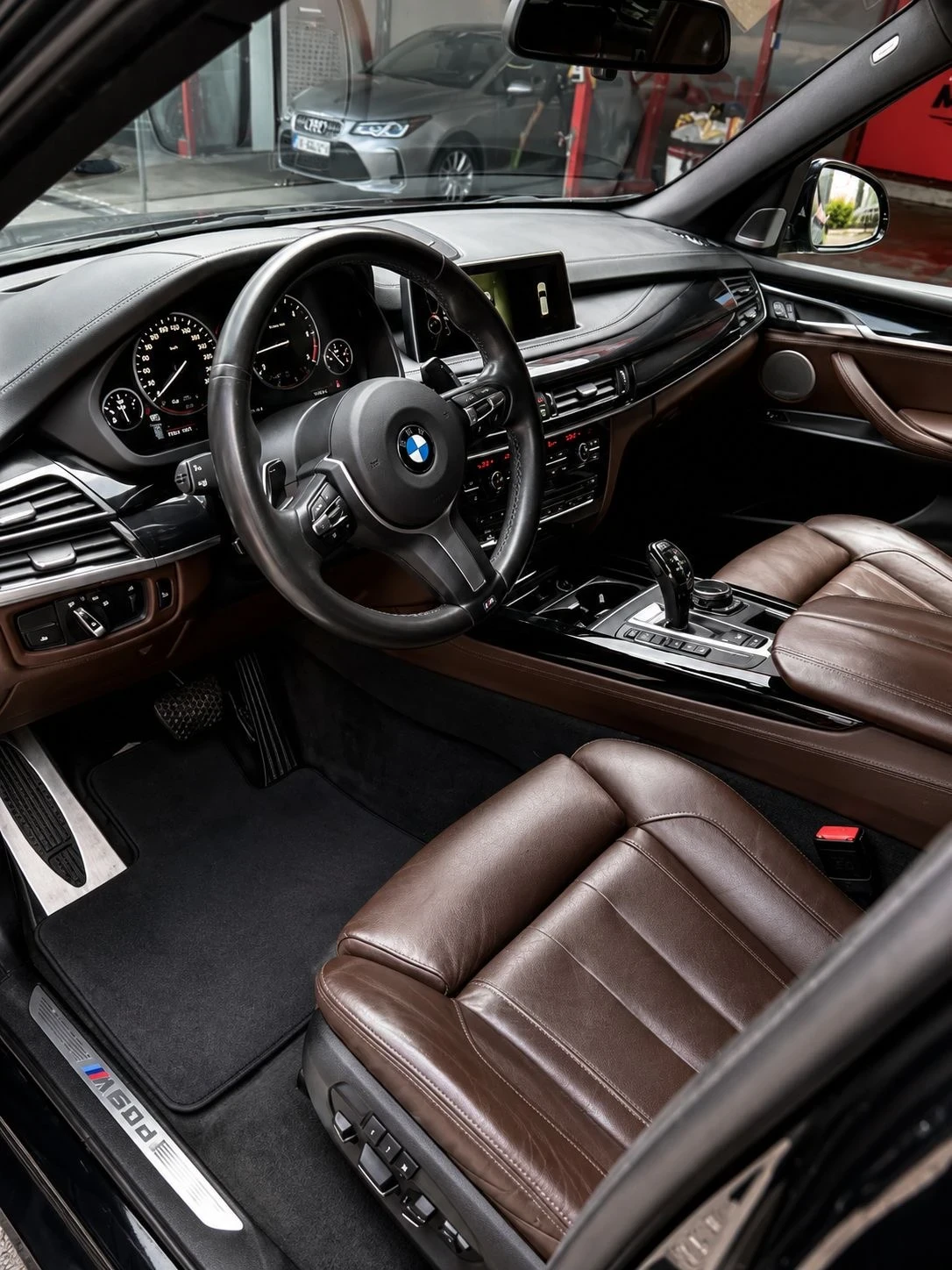 BMW X5M 50D, снимка 10 - Автомобили и джипове - 55052712