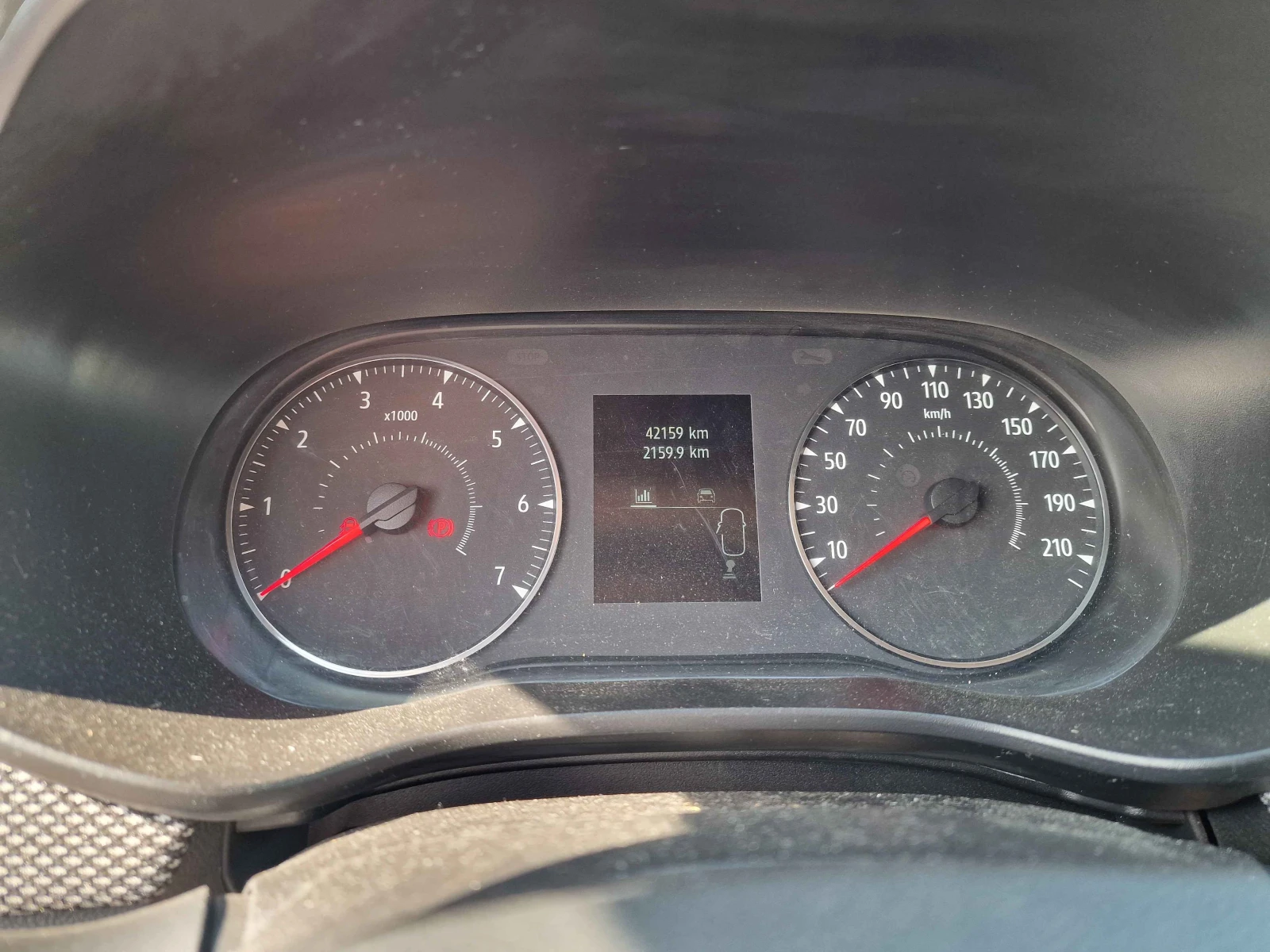 Dacia Sandero, снимка 3 - Автомобили и джипове - 55192621