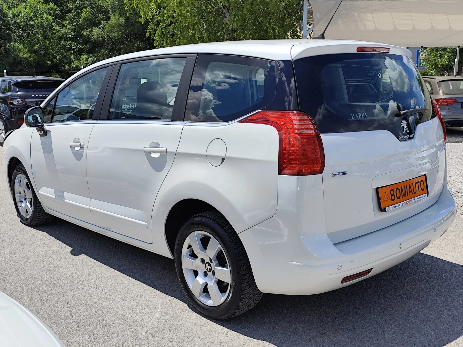 Peugeot 5008 1.6HDi* FACE* АВТОМАТИК* LED* EURO6B* NAVI* , снимка 6 - Автомобили и джипове - 55220606