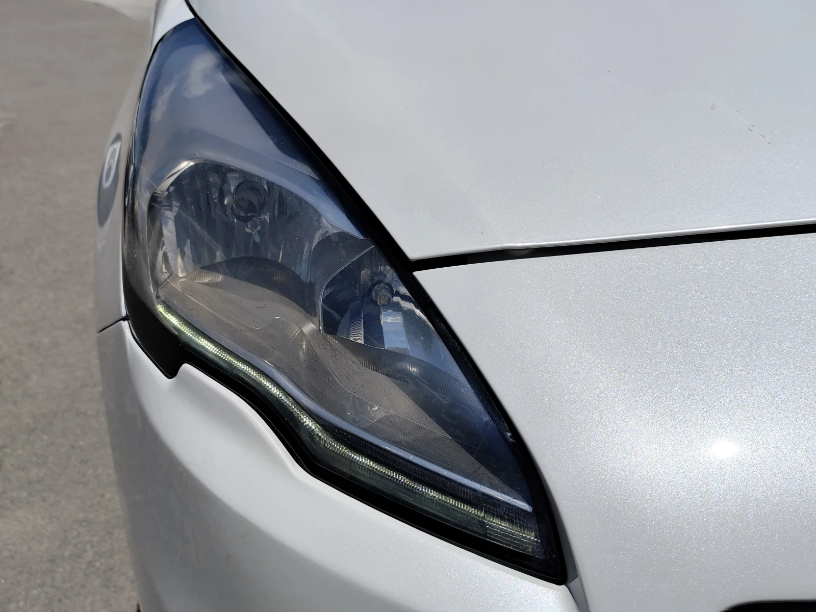 Peugeot 5008 1.6HDi* FACE* АВТОМАТИК* LED* EURO6B* NAVI* , снимка 15 - Автомобили и джипове - 55220606