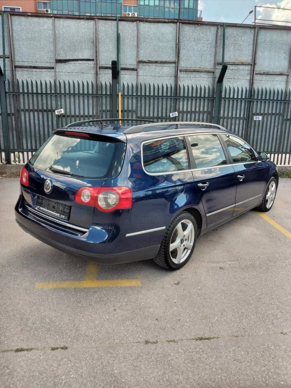 VW Passat 2.0 TDi, снимка 2 - Автомобили и джипове - 55503018
