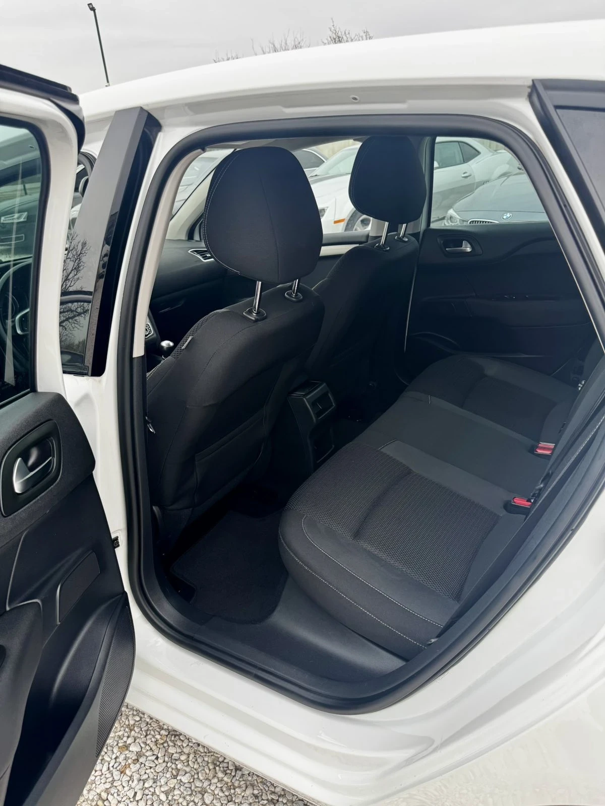 Citroen C4 1, 6 hdi 120hp EURO 6 , снимка 11 - Автомобили и джипове - 55866509
