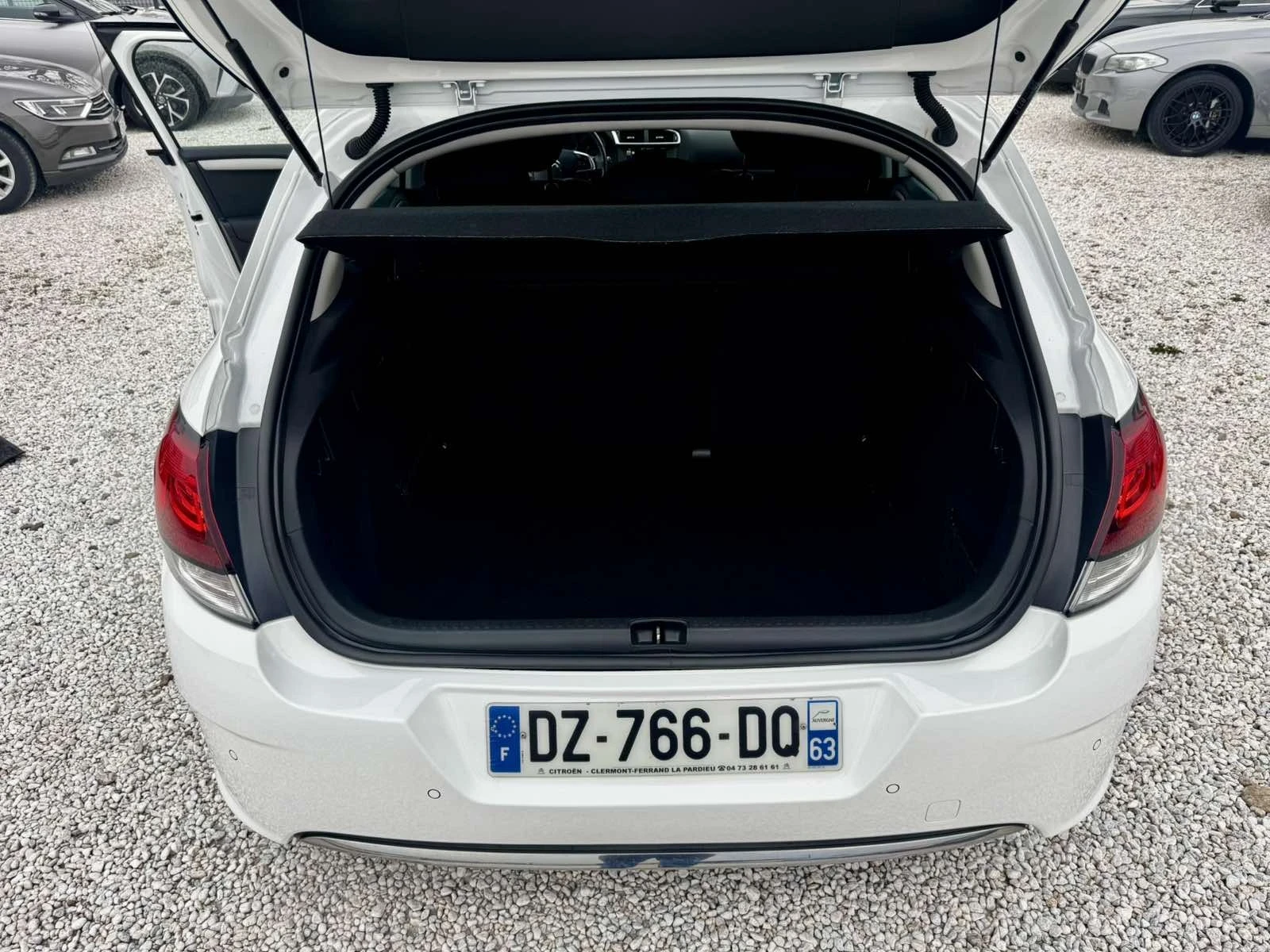 Citroen C4 1, 6 hdi 120hp EURO 6 , снимка 16 - Автомобили и джипове - 55866509