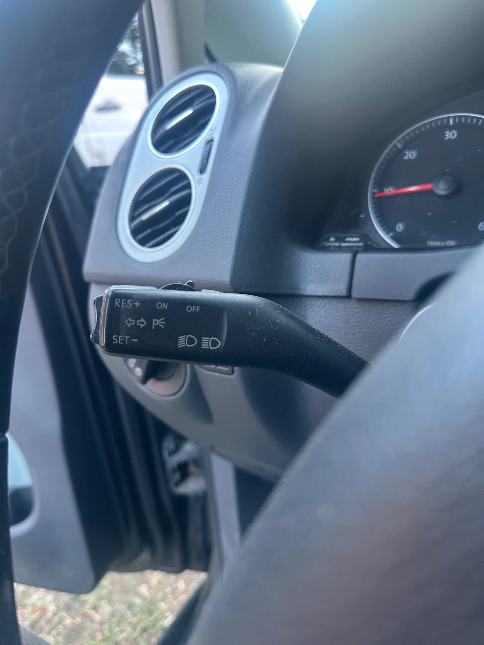 VW Golf Plus Gross 1.9TDI Автоматик, снимка 14 - Автомобили и джипове - 56108103