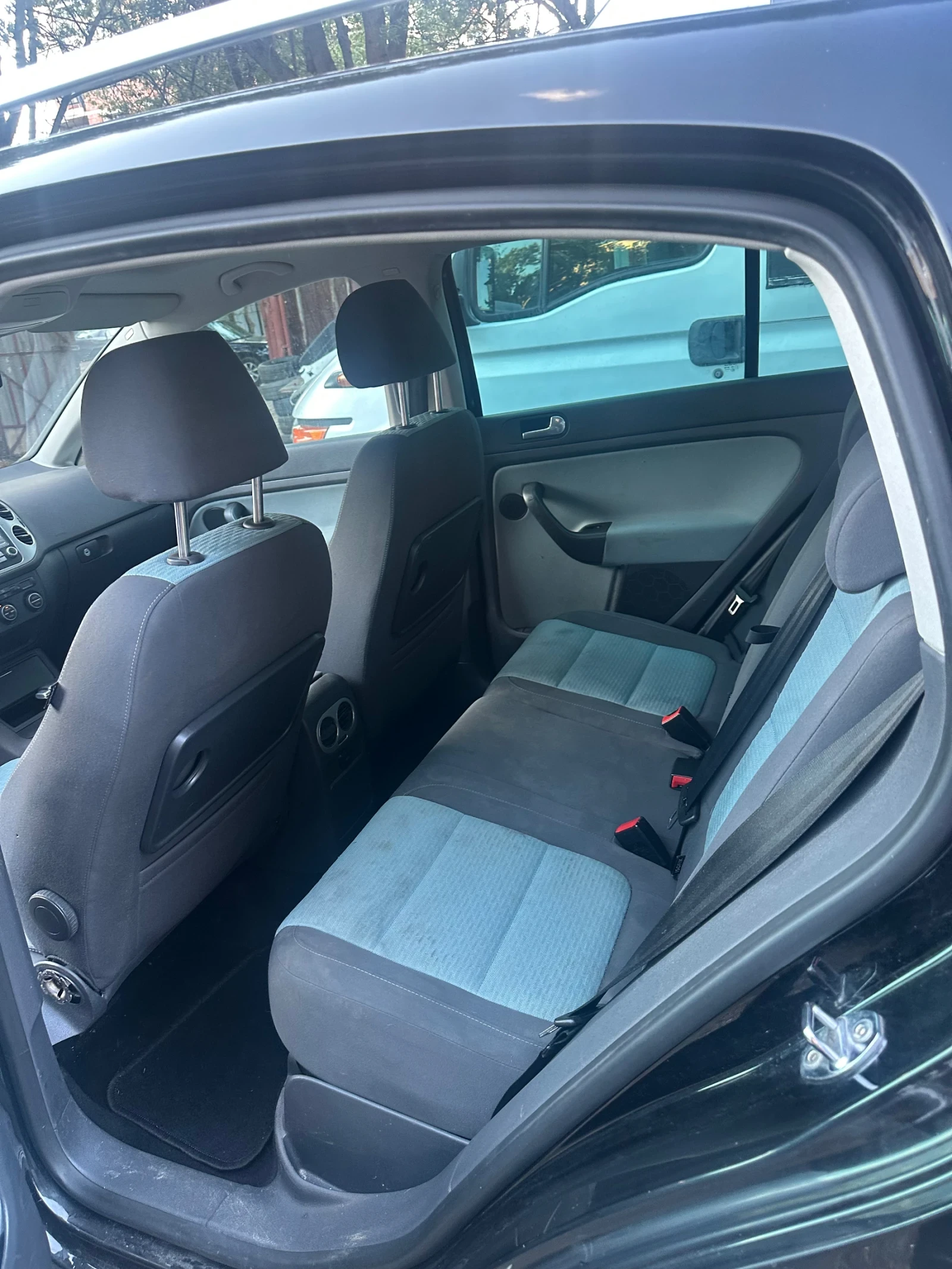 VW Golf Plus Gross 1.9TDI Автоматик, снимка 13 - Автомобили и джипове - 56108103