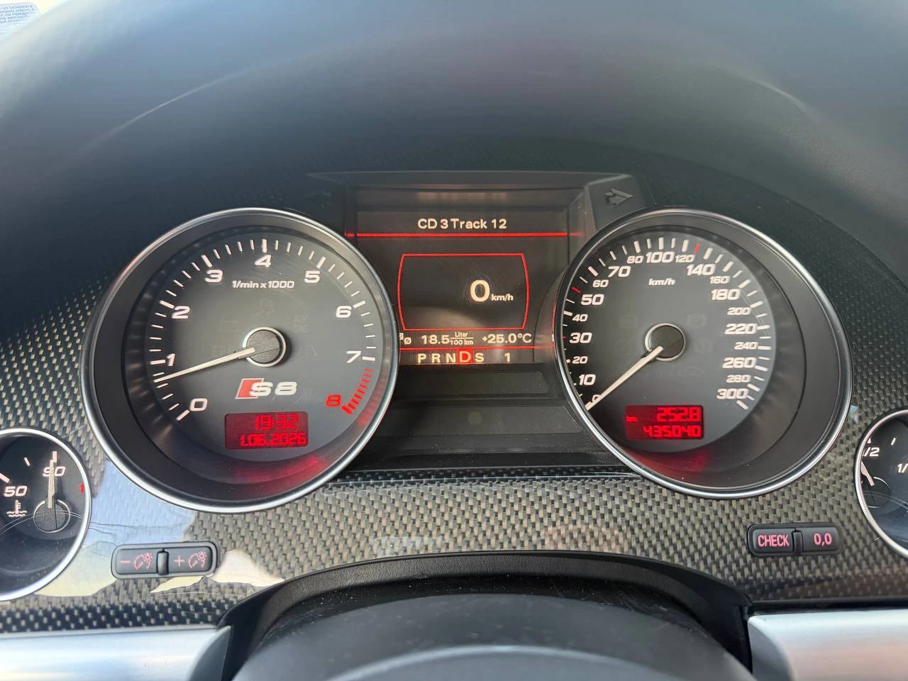 Audi A8 4.2/335, снимка 11 - Автомобили и джипове - 56540735