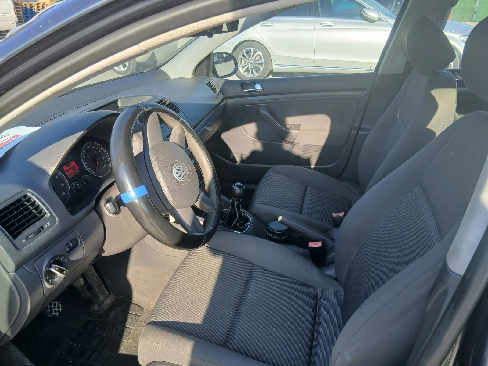 VW Golf, снимка 5 - Автомобили и джипове - 56642299