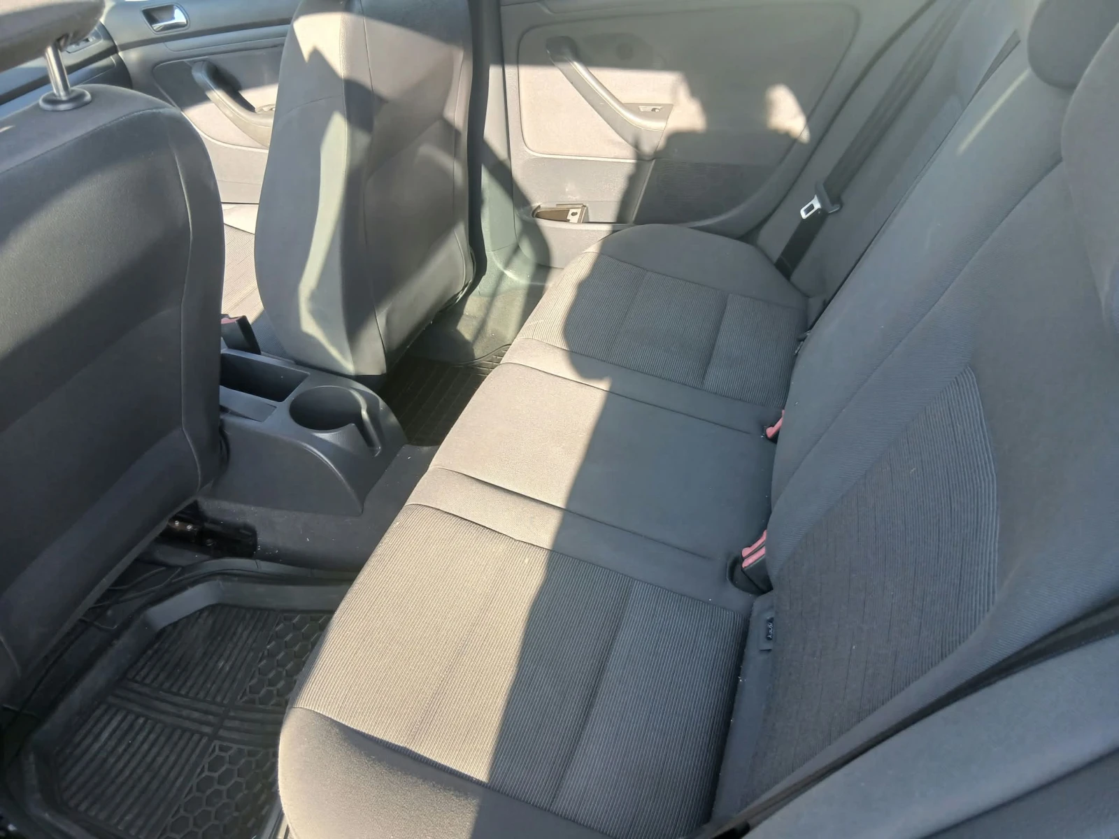 VW Golf, снимка 11 - Автомобили и джипове - 56642299