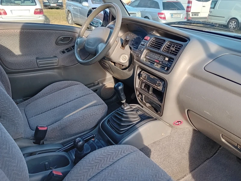 Suzuki Grand vitara, снимка 9 - Автомобили и джипове - 49081247