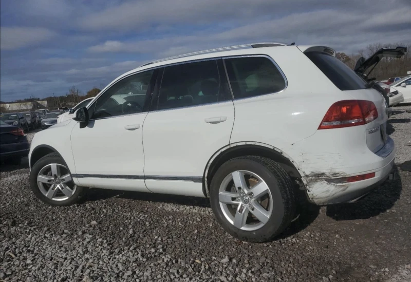 VW Touareg, снимка 5 - Автомобили и джипове - 49114526