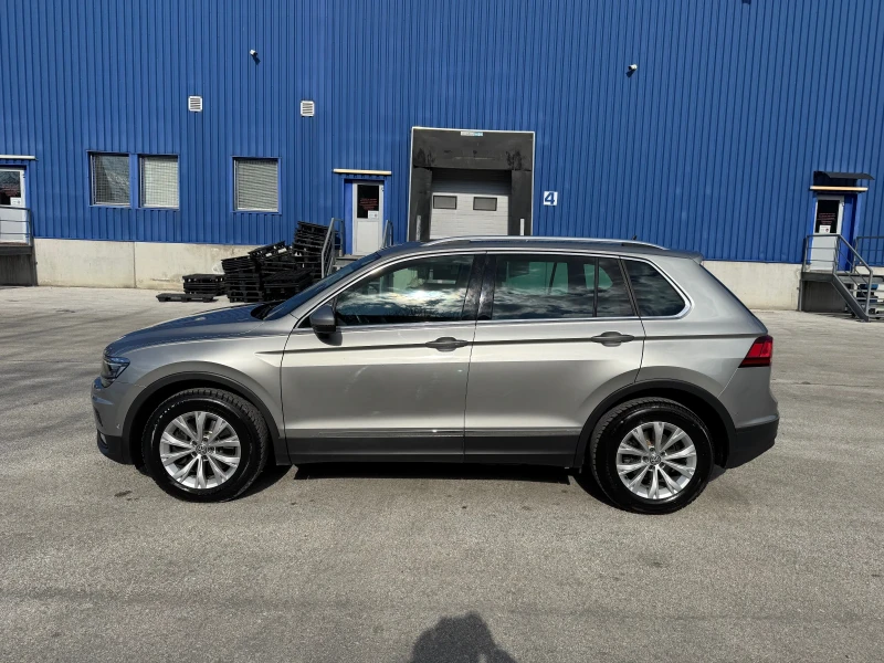 VW Tiguan 2, 0TDI-190kc  4x4 , снимка 2 - Автомобили и джипове - 49366357