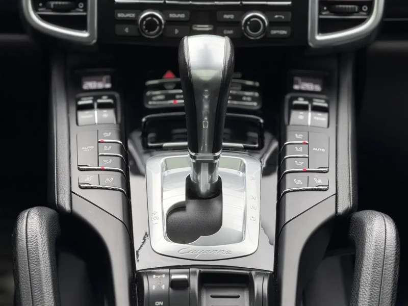 Porsche Cayenne S PREMIUM, BOSE, ОБДУХВАНЕ, PANORAMA, снимка 11 - Автомобили и джипове - 52509830