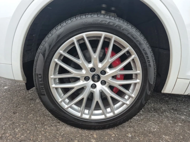 Audi SQ5 * PROGRESSIV * CARFAX * , снимка 6 - Автомобили и джипове - 52839658