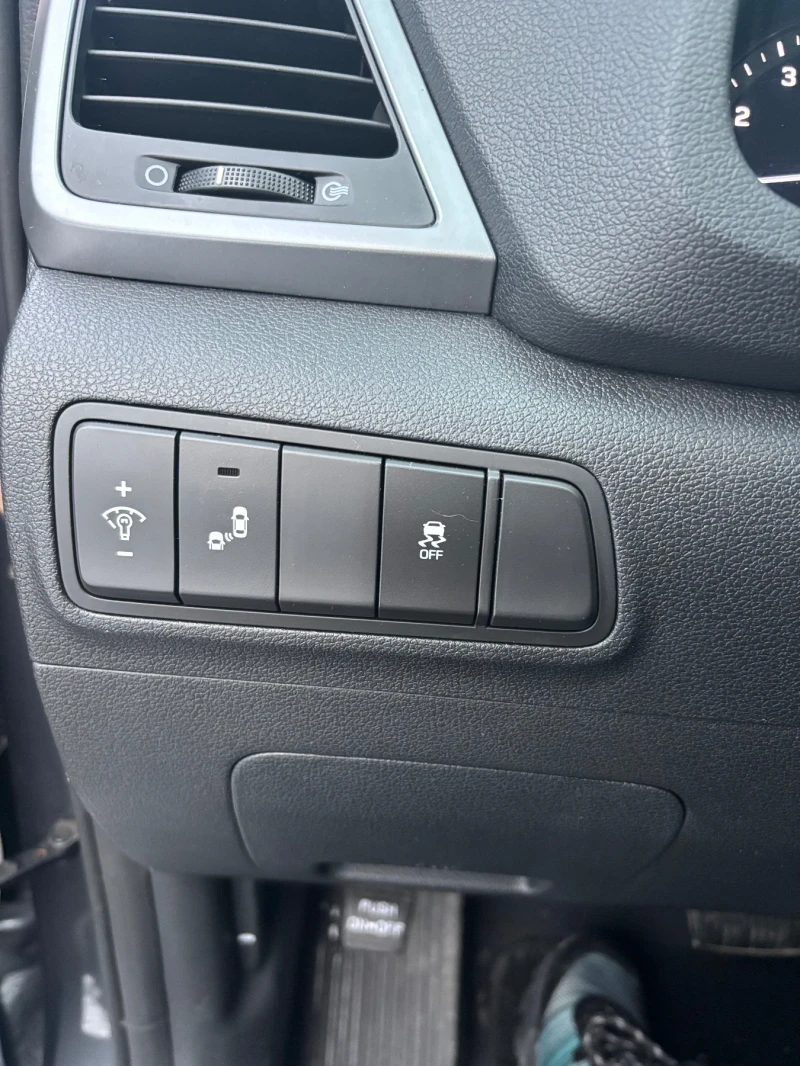 Hyundai Tucson Sport, снимка 10 - Автомобили и джипове - 53064219